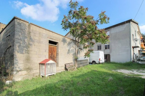 appartamento in vendita a Cappelle sul Tavo