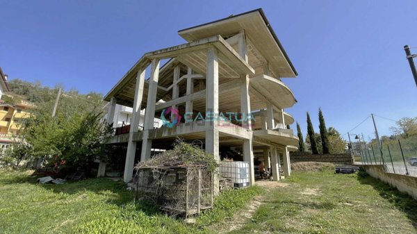 casa indipendente in vendita a Cappelle sul Tavo
