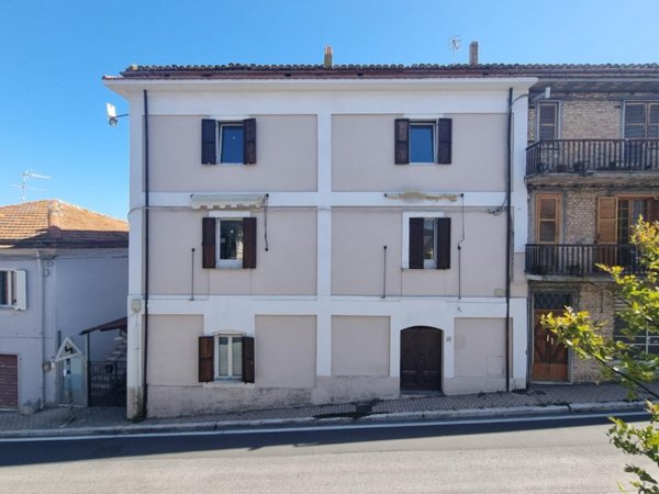 casa indipendente in vendita a Cappelle sul Tavo