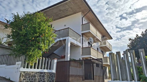 appartamento in vendita a Cappelle sul Tavo