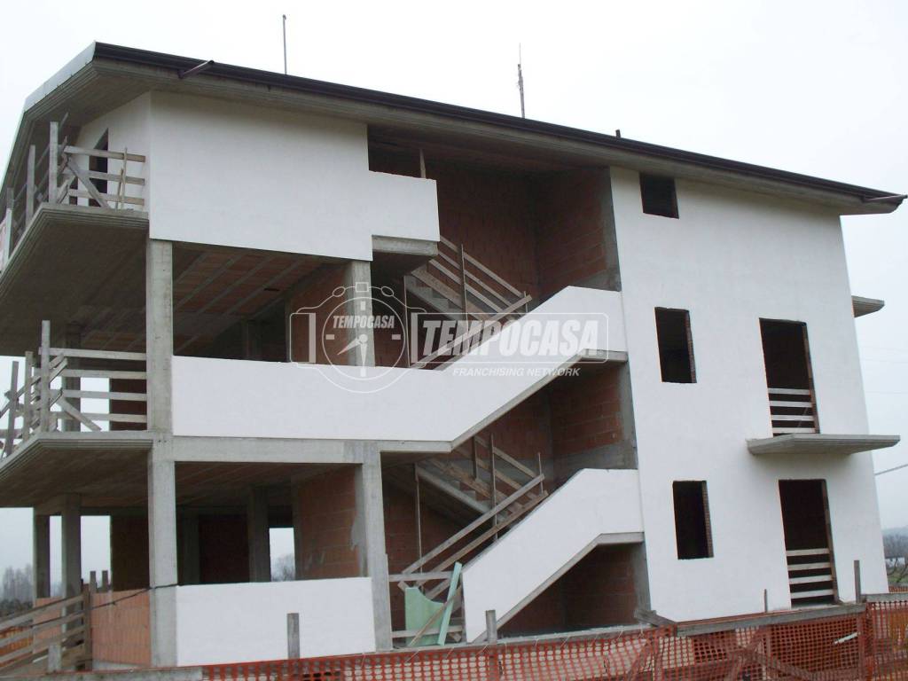 casa indipendente in vendita a Cappelle sul Tavo