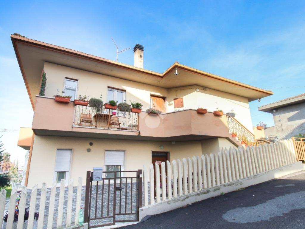 appartamento in vendita a Cappelle sul Tavo