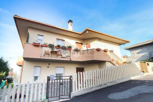 appartamento in vendita a Cappelle sul Tavo