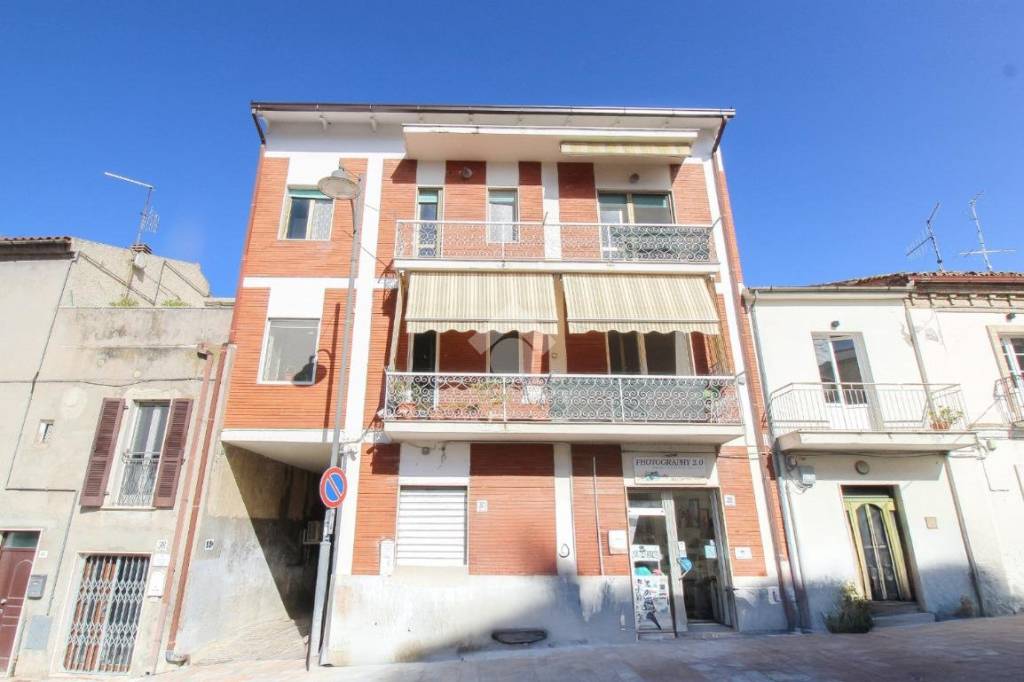 appartamento in vendita a Cappelle sul Tavo