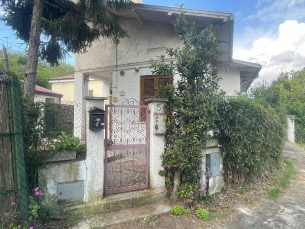 appartamento in vendita a Cappelle sul Tavo