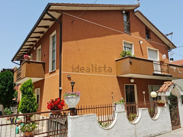 casa indipendente in vendita a Cappelle sul Tavo