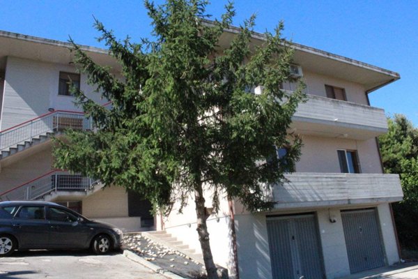 appartamento in vendita a Cappelle sul Tavo