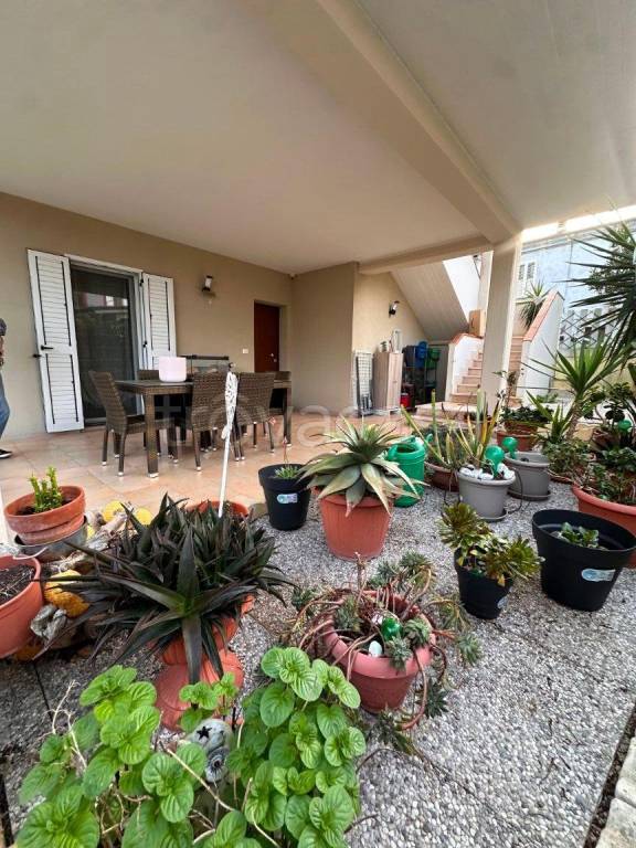 casa indipendente in vendita a Cappelle sul Tavo in zona Staffieri