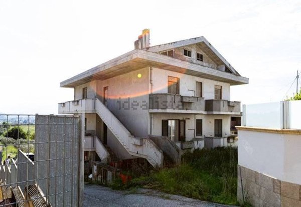casa indipendente in vendita a Cappelle sul Tavo