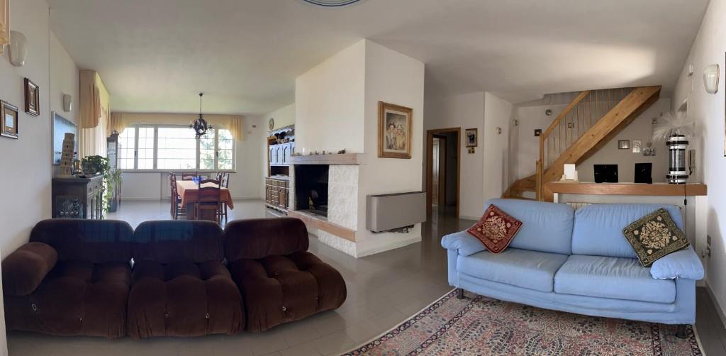 casa indipendente in vendita a Cappelle sul Tavo