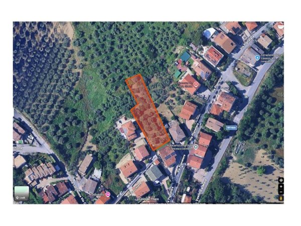 terreno in vendita a Cappelle sul Tavo