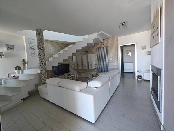 casa indipendente in vendita a Cappelle sul Tavo in zona Staffieri