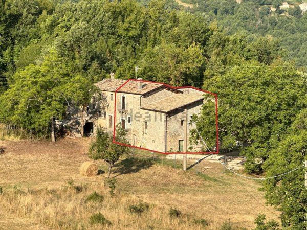 quadrivano in vendita a Caramanico Terme