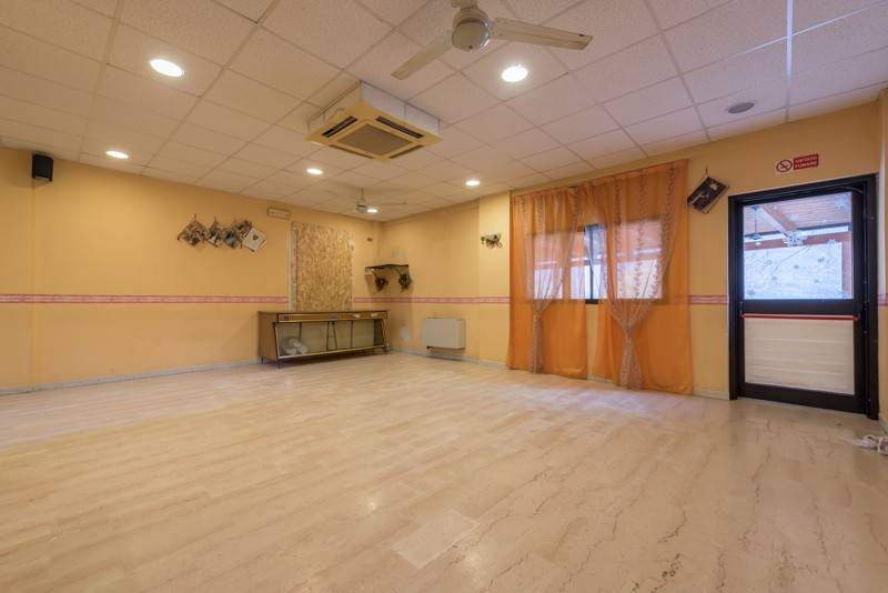 negozio in vendita a Caramanico Terme