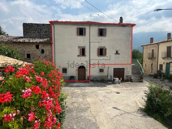 quadrivano in vendita a Caramanico Terme