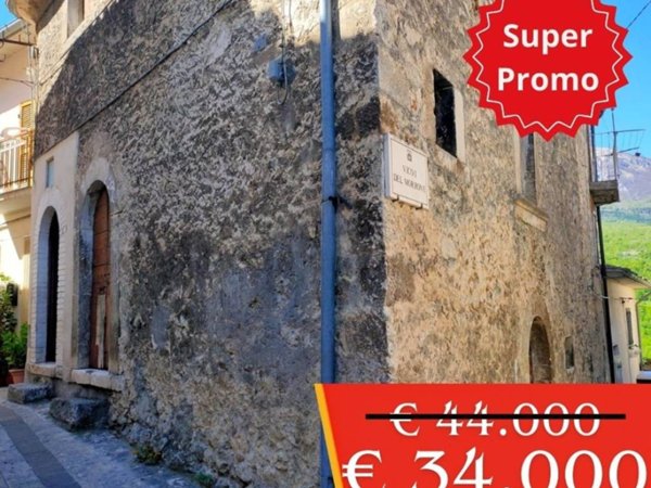 casa indipendente in vendita a Caramanico Terme