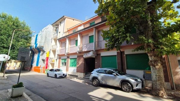 negozio in vendita a Caramanico Terme