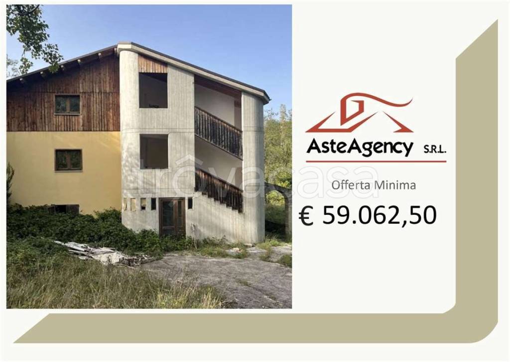 casa indipendente in vendita a Caramanico Terme