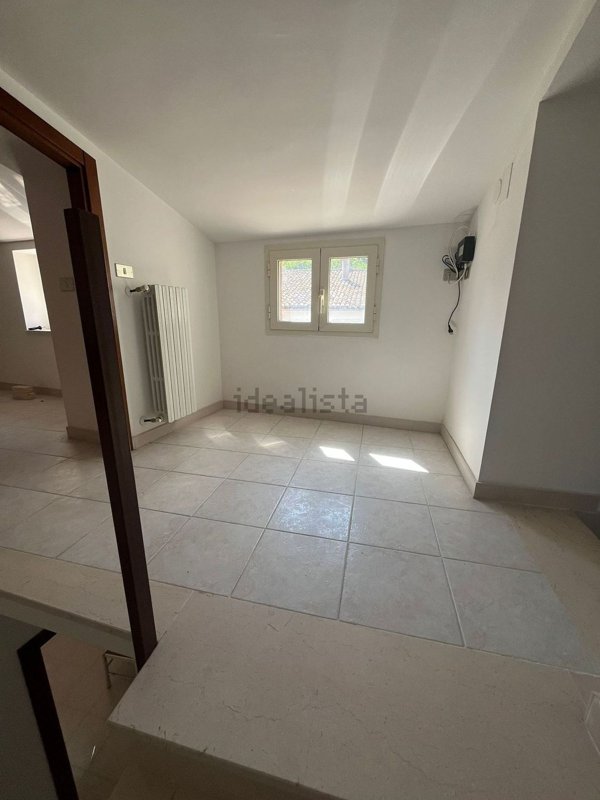 casa indipendente in vendita a Caramanico Terme