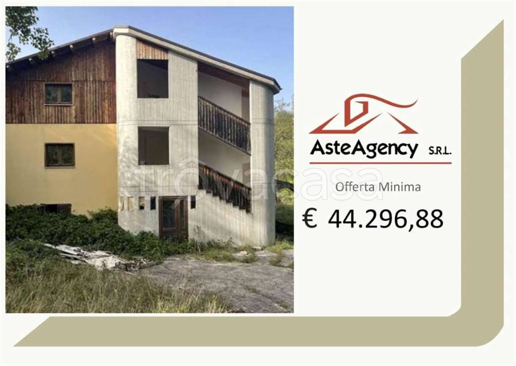 casa indipendente in vendita a Caramanico Terme