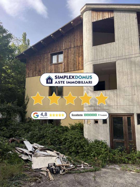 casa indipendente in vendita a Caramanico Terme in zona San Vittorino