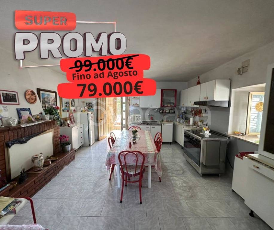 casa indipendente in vendita a Caramanico Terme in zona Sant'Elia