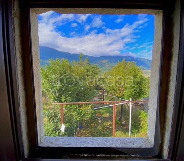 casa indipendente in vendita a Caramanico Terme