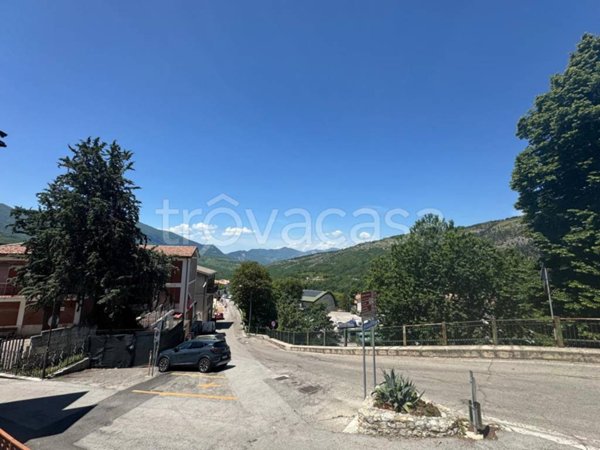 appartamento in vendita a Caramanico Terme in zona Santa Croce