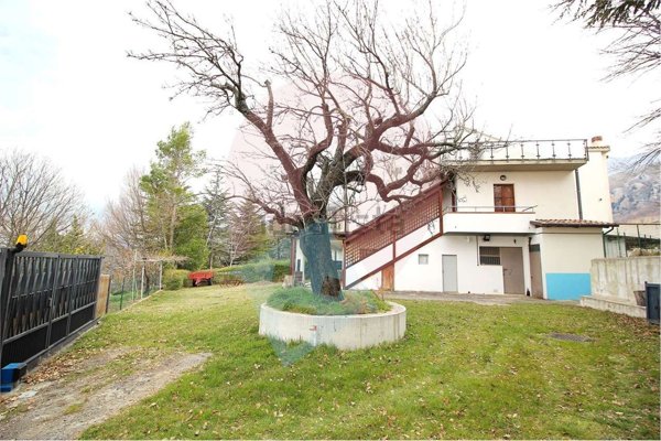 quadrivano in vendita a Carpineto della Nora