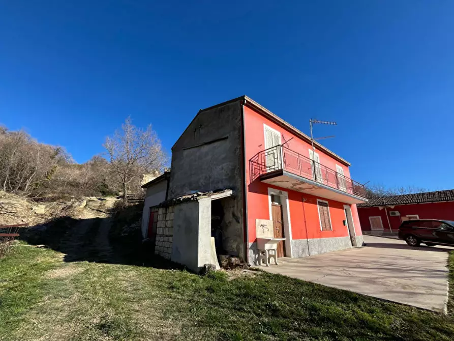 casa indipendente in vendita a Carpineto della Nora