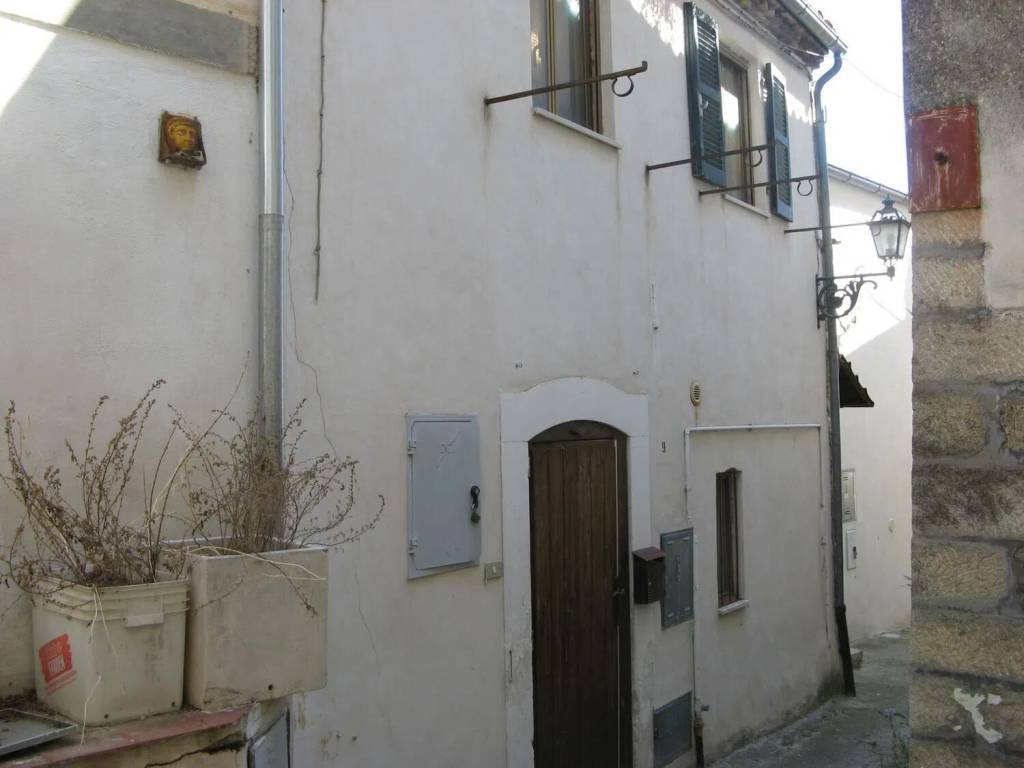 casa indipendente in vendita a Castiglione a Casauria