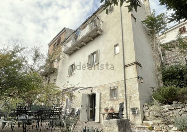 casa indipendente in vendita a Castiglione a Casauria
