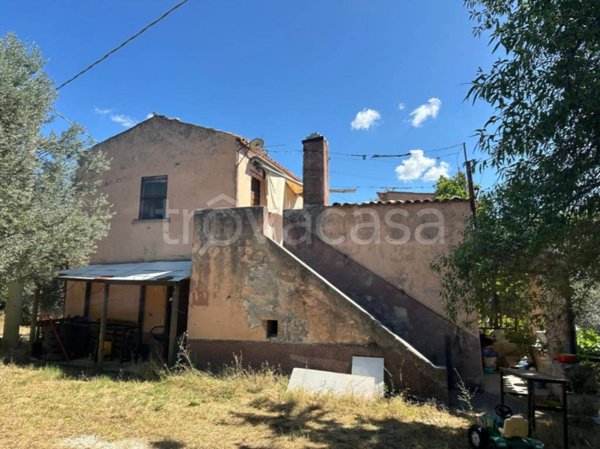 casa indipendente in vendita a Castiglione a Casauria