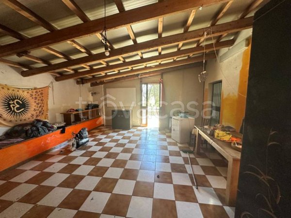 casa indipendente in vendita a Castiglione a Casauria