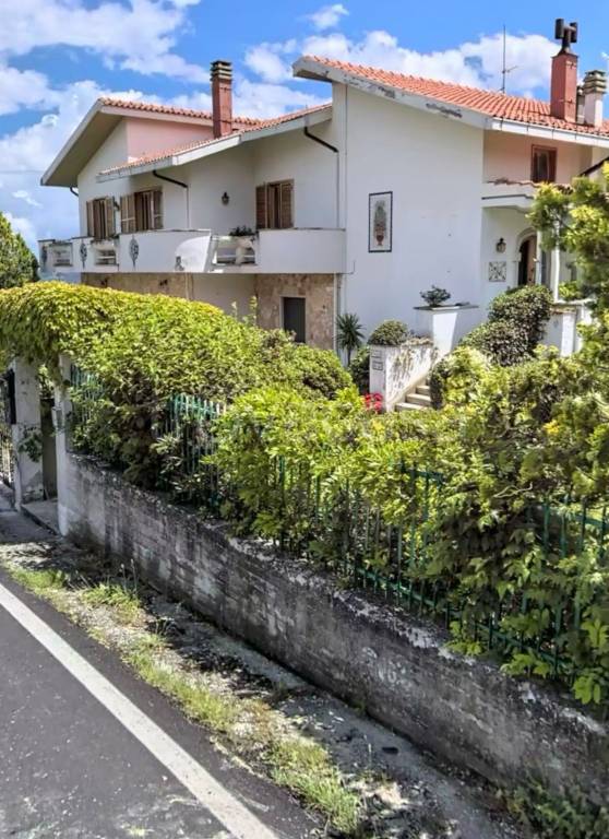 appartamento in vendita a Castiglione a Casauria