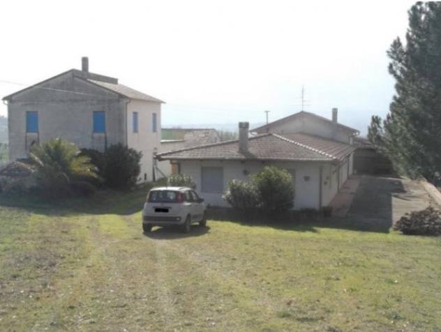 casa indipendente in vendita a Catignano in zona Contrada Varano