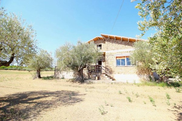 casa indipendente in vendita a Catignano