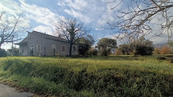 rudere in vendita a Catignano