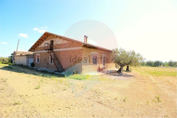 casa indipendente in vendita a Catignano