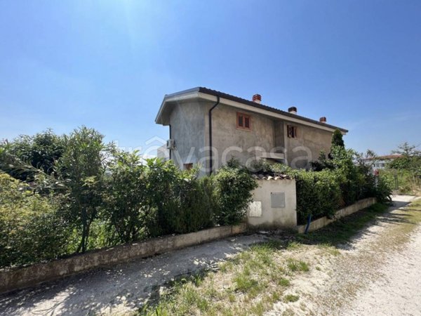 casa indipendente in vendita a Cepagatti