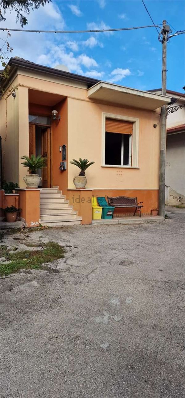 appartamento in vendita a Cepagatti in zona Villanova