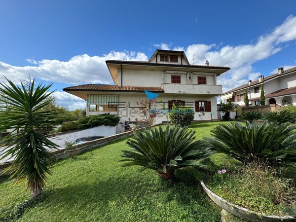 casa indipendente in vendita a Cepagatti in zona Villanova
