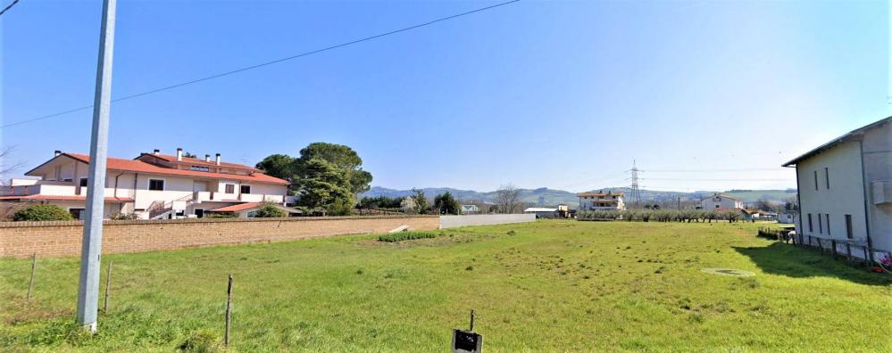 terreno edificabile in vendita a Cepagatti in zona Villareia