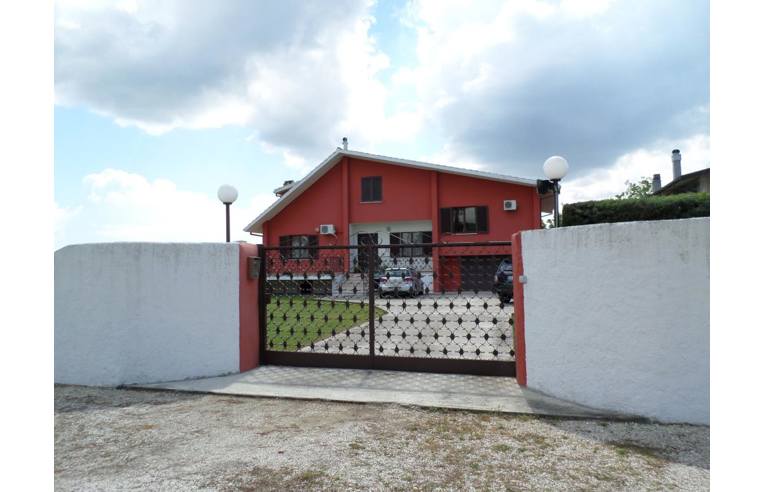 casa indipendente in vendita a Cepagatti in zona Villanova