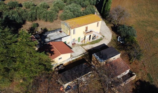 casa indipendente in vendita a Cepagatti
