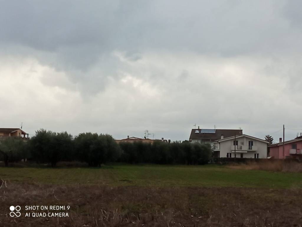 terreno edificabile in vendita a Cepagatti in zona Villareia