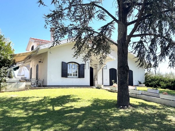 casa indipendente in vendita a Cepagatti