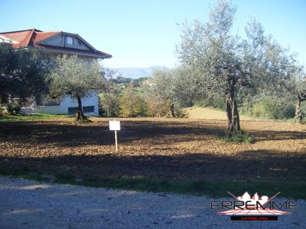 terreno edificabile in vendita a Cepagatti