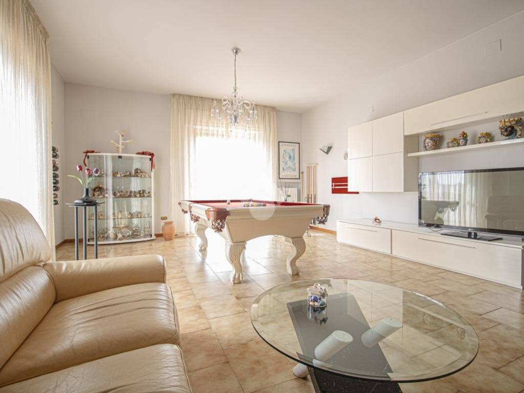 casa indipendente in vendita a Cepagatti in zona Villanova