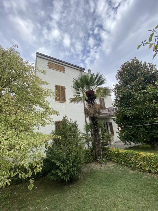 casa indipendente in vendita a Cepagatti in zona Villareia